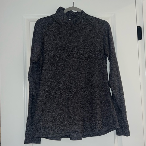 Lululemon pullover - Picture 1 of 3
